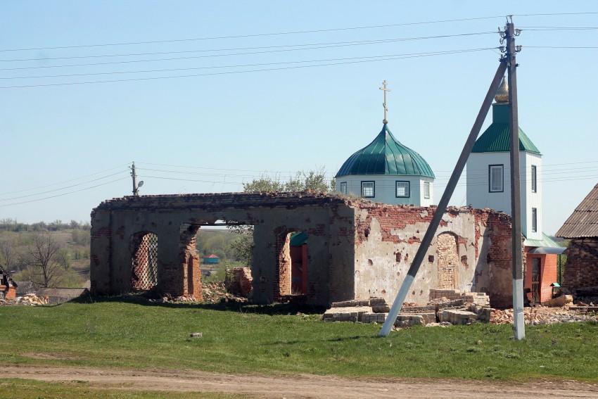 Церковь Троицы Живоначальной, Большая Верейка (Рамонский район, Воронежская область). общий вид в ландшафте