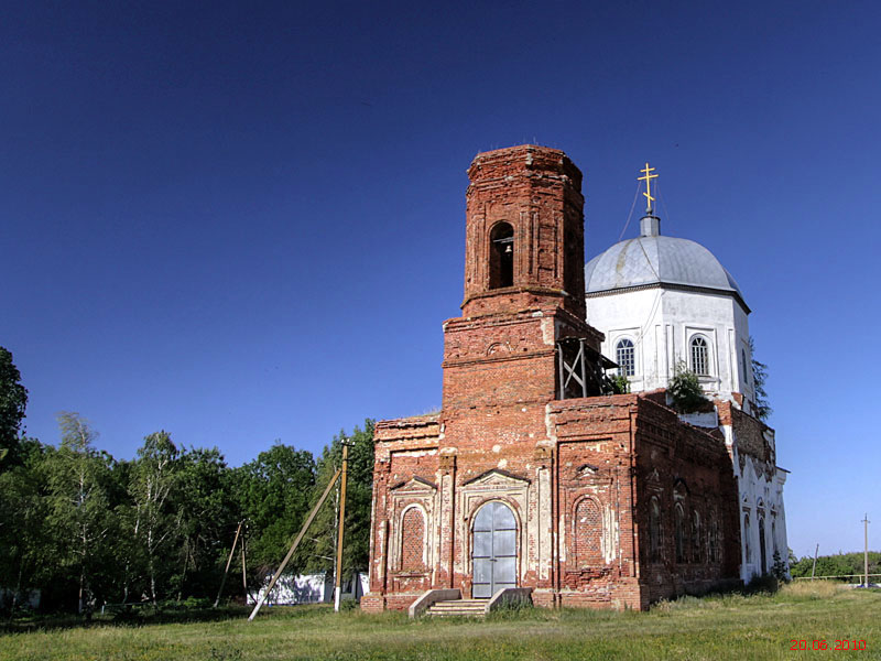 Церковь Успения Пресвятой Богородицы, Дегтярное (Каменский район, Воронежская область). фасады