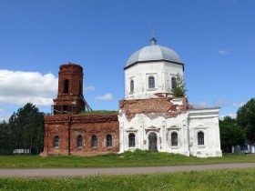 Дегтярное. Церковь Успения Пресвятой Богородицы