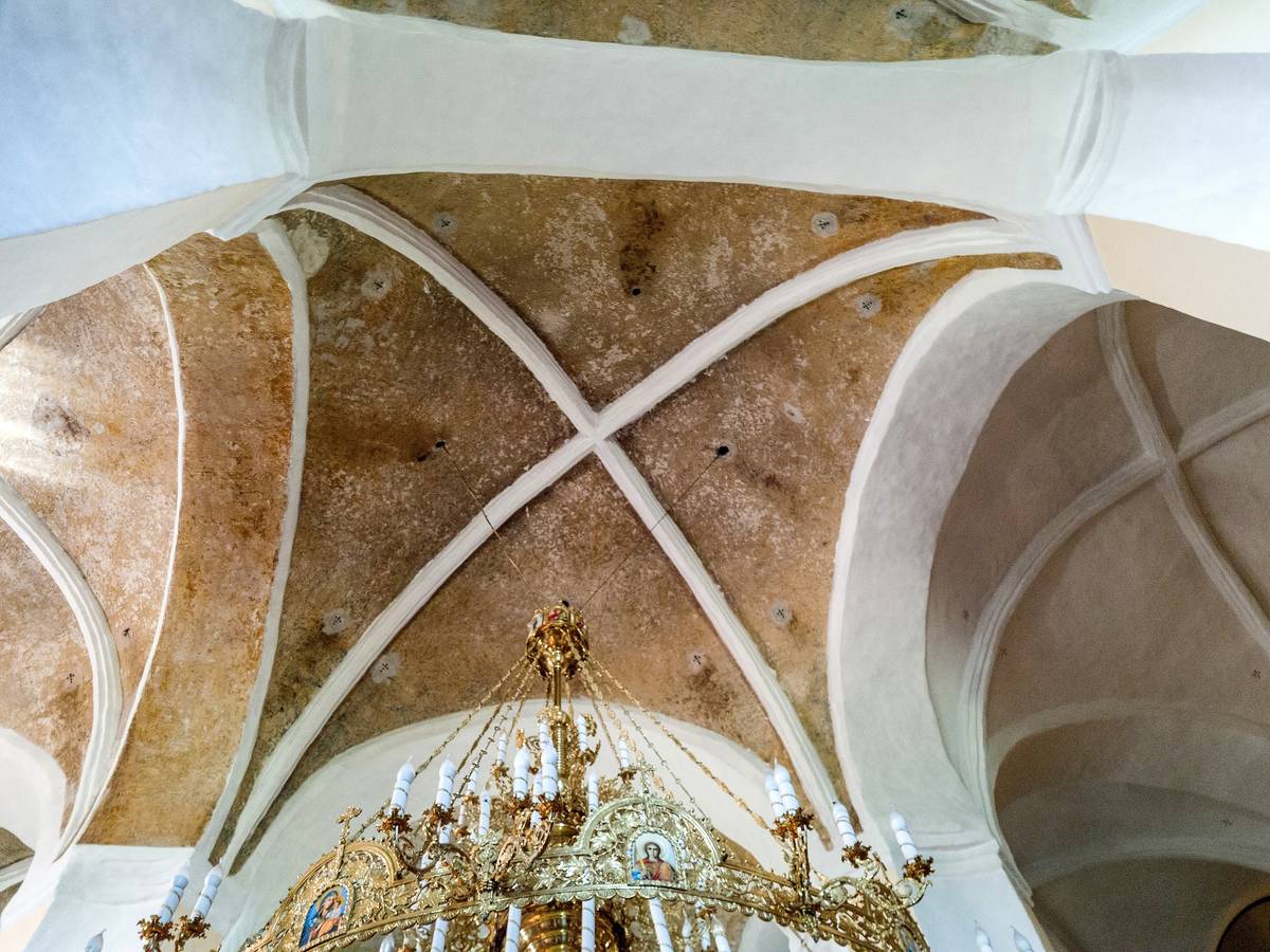 Церковь Михаила Архангела, Сынковичи (Зельвенский район, Беларусь, Гродненская область). интерьер и убранство