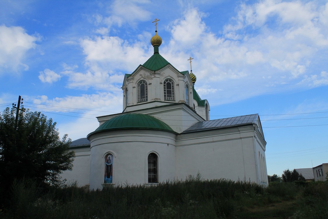 Церковь Покрова Пресвятой Богородицы, Нижняя Катуховка (Новоусманский район, Воронежская область). фасады