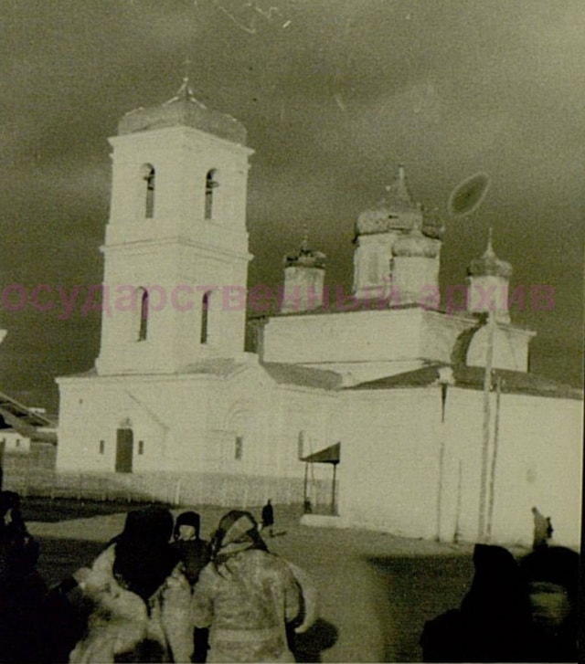 Церковь Петра и Павла, Репьёвка (Репьёвский район, Воронежская область). архивная фотография, Архивное фото, 1955 г. Источник: Государственный архив.