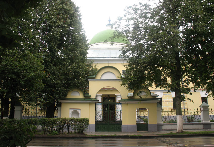 Домовая церковь Святых Мучеников, в Херсоне епископавших, Суздаль (Суздальский район, Владимирская область). общий вид в ландшафте