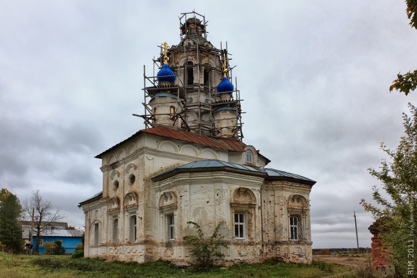 Церковь Тихвинской иконы Божией Матери, Любим (Любимский район, Ярославская область). документальные фотографии