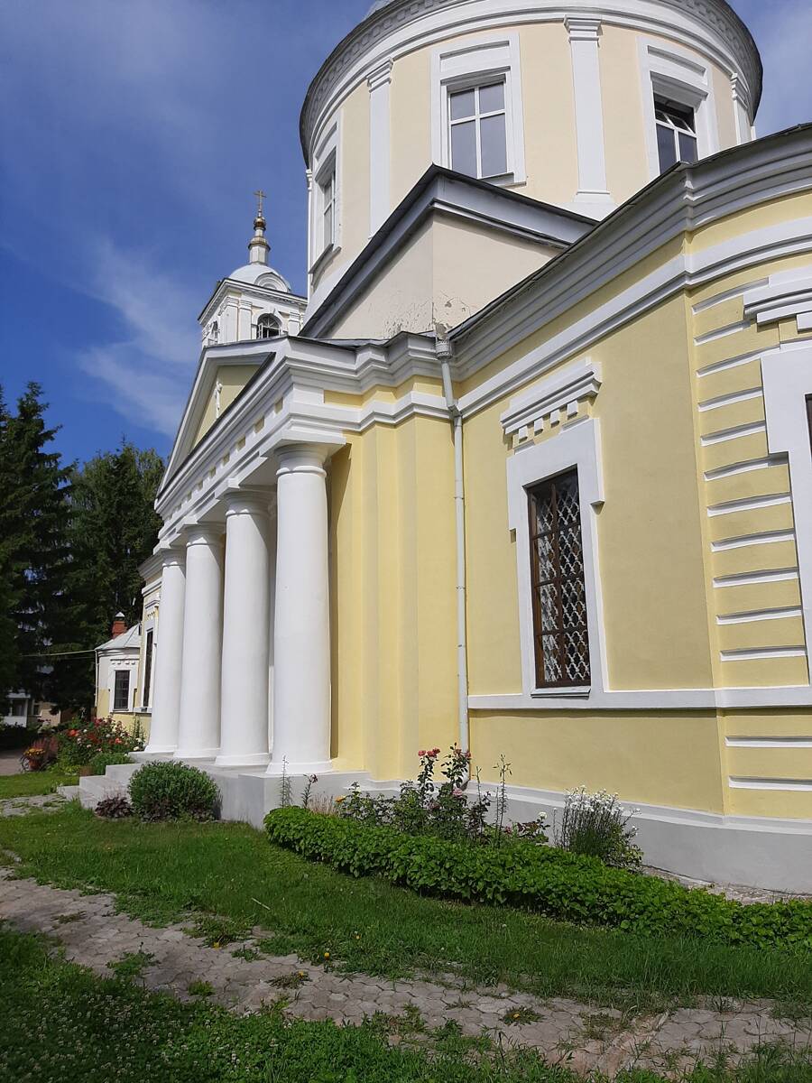 Кресто-Воздвиженский Севский женский монастырь. Церковь Воздвижения креста Господня, Севск (Севский район, Брянская область). архитектурные детали