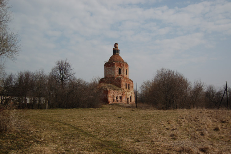Церковь Спаса Преображения, Спасское (Чернский район, Тульская область). общий вид в ландшафте