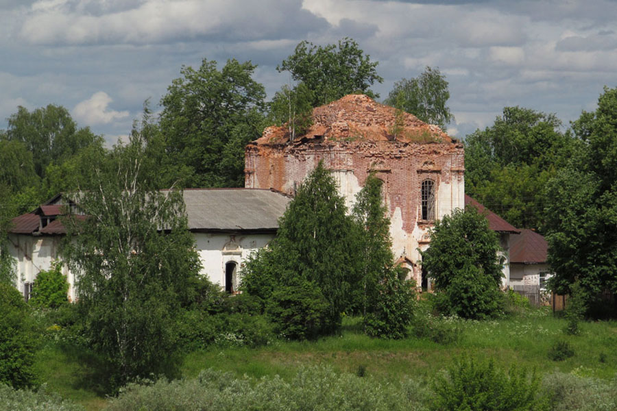 Устюжна. Церковь Сошествия Святого Духа. фасады