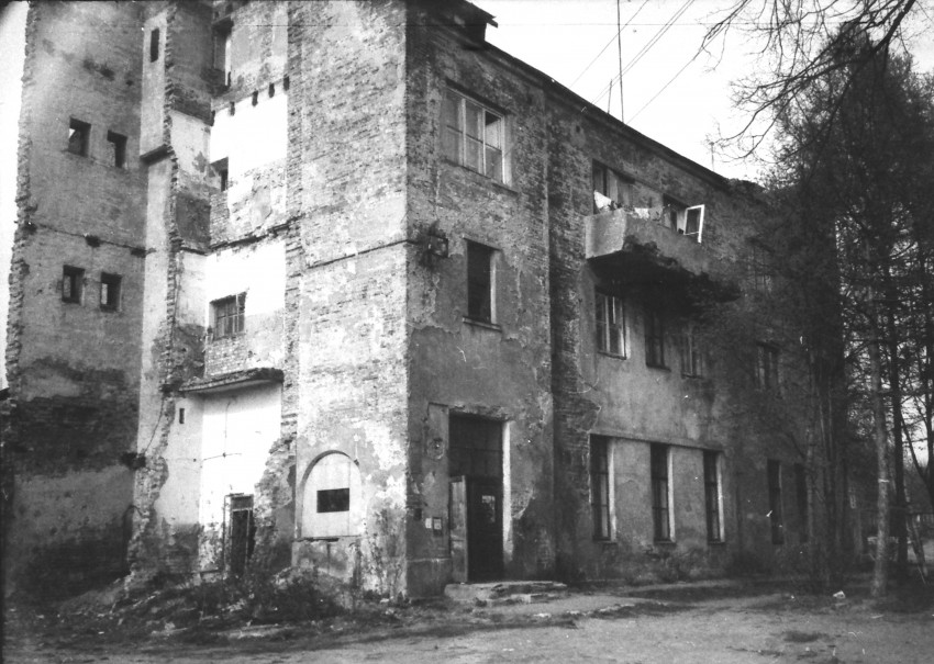 Церковь Воскресения Христова, Серпухов (Серпуховский городской округ и гг. Протвино, Пущино, Московская область). фасады