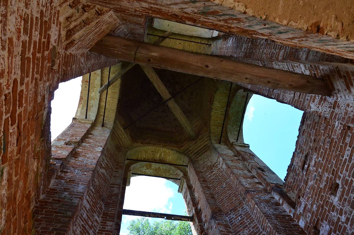 архитектурные детали. Церковь Бориса и Глеба, Мосальск (Мосальский район, Калужская область)