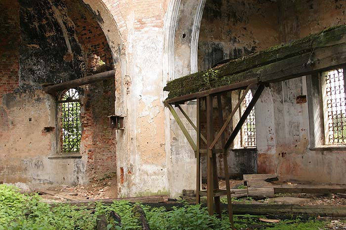 Церковь Афанасия и Кирилла, Патриархов Александрийских, Посконь (Мосальский район, Калужская область). интерьер и убранство