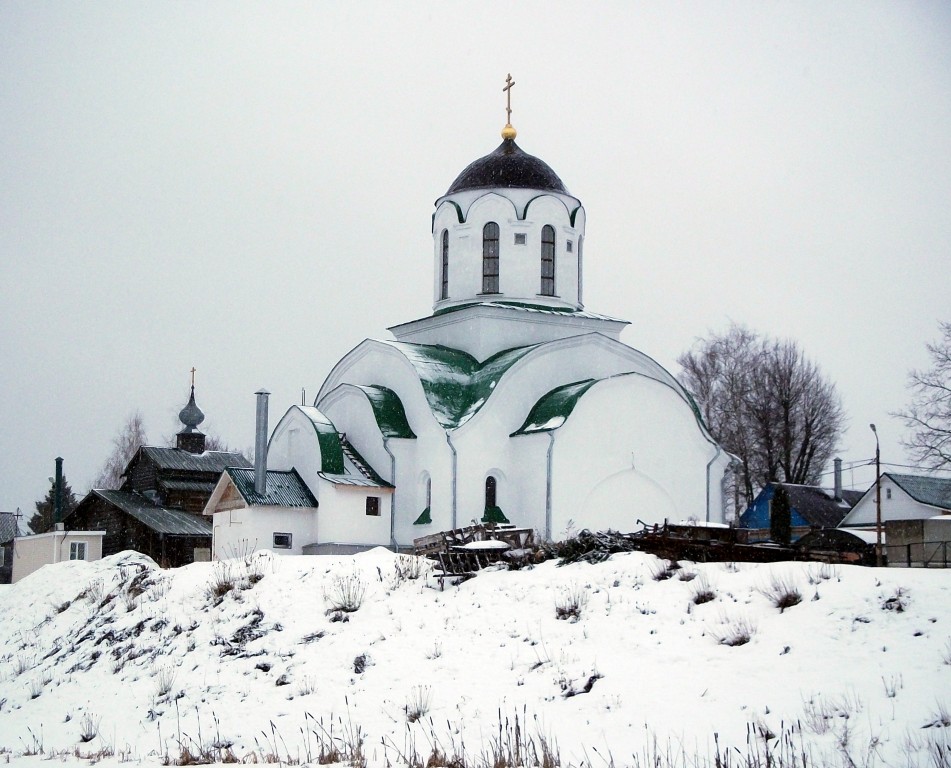 Коломна. Церковь Троицы Живоначальной в Протопопове (новая). фасады