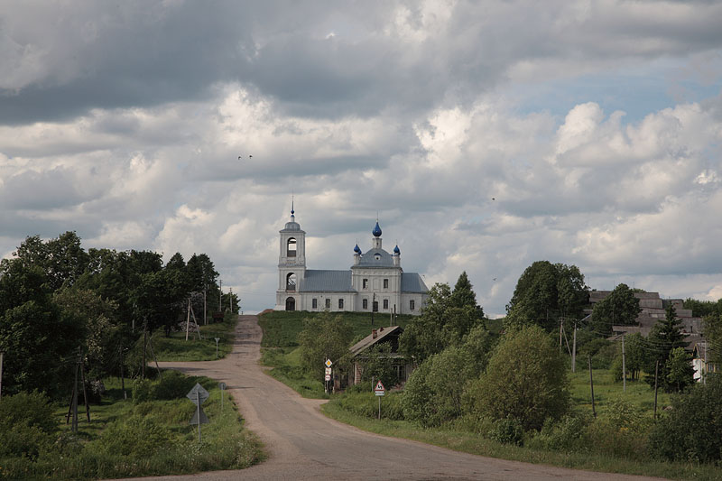 Церковь Казанской иконы Божией Матери, Рахманово (Переславский район и г. Переславль-Залесский, Ярославская область). общий вид в ландшафте