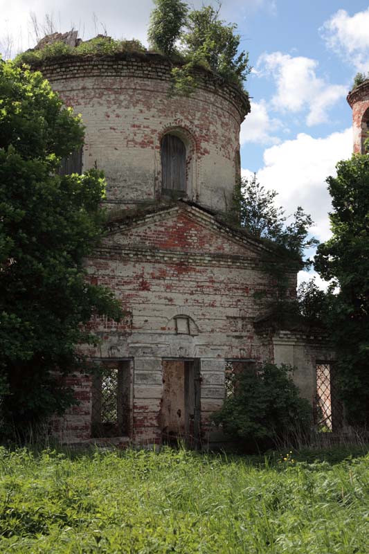 Церковь Смоленской иконы Божией Матери, Лучинское (при р. Рыбинке) (Переславский район и г. Переславль-Залесский, Ярославская область). фасады