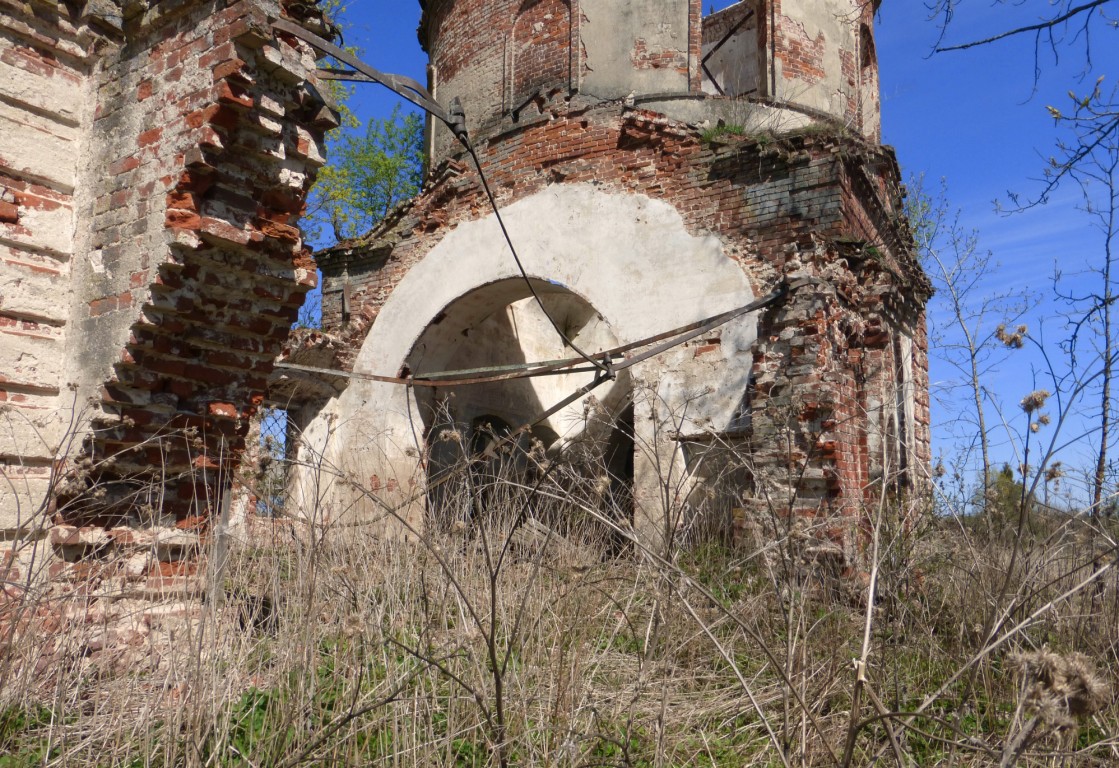 Церковь Смоленской иконы Божией Матери, Лучинское (при р. Рыбинке) (Переславский район и г. Переславль-Залесский, Ярославская область). архитектурные детали