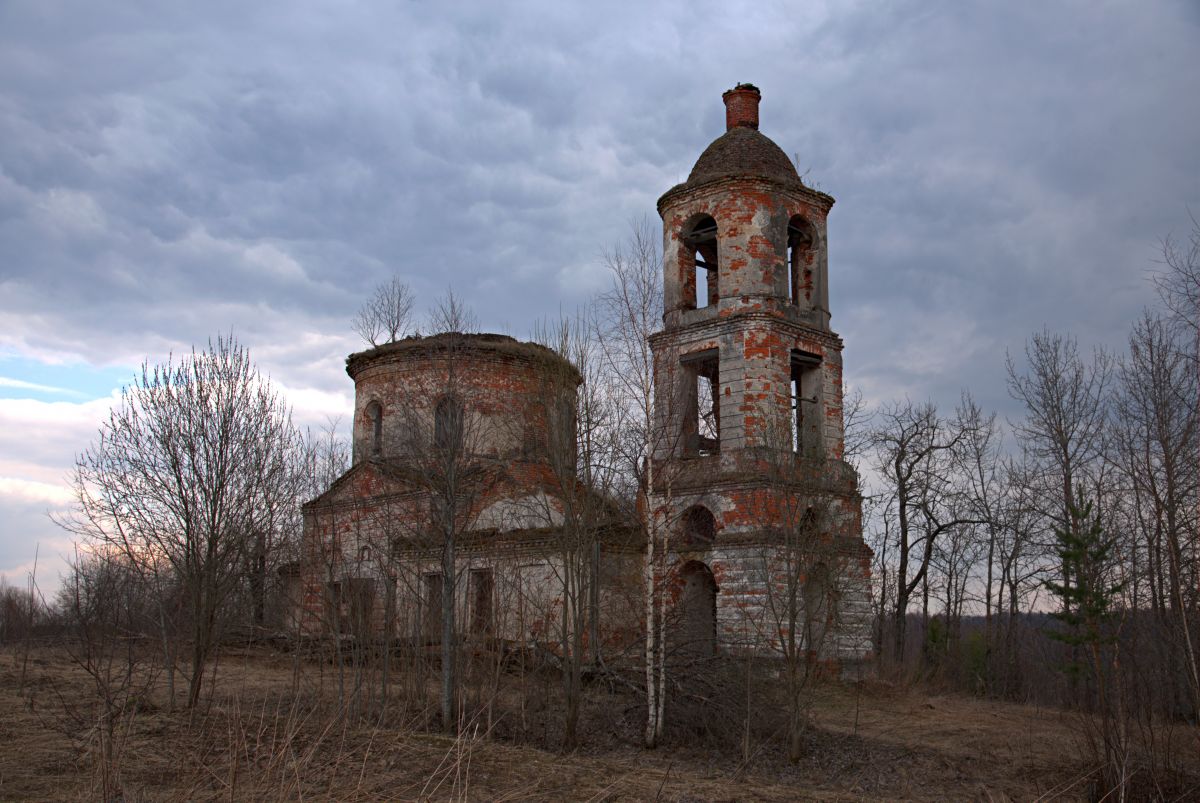 Церковь Смоленской иконы Божией Матери, Лучинское (при р. Рыбинке) (Переславский район и г. Переславль-Залесский, Ярославская область). фасады