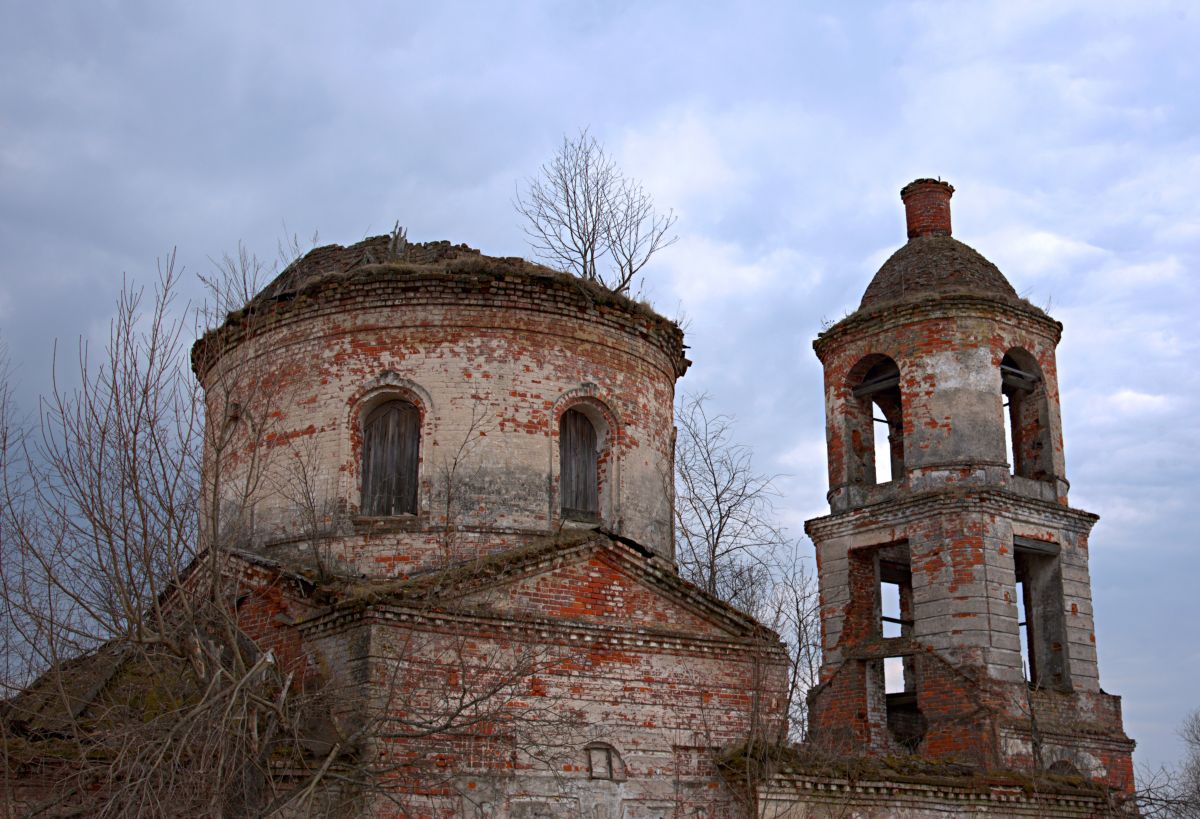 Лучинское (при р. Рыбинке). Церковь Смоленской иконы Божией Матери. фасады