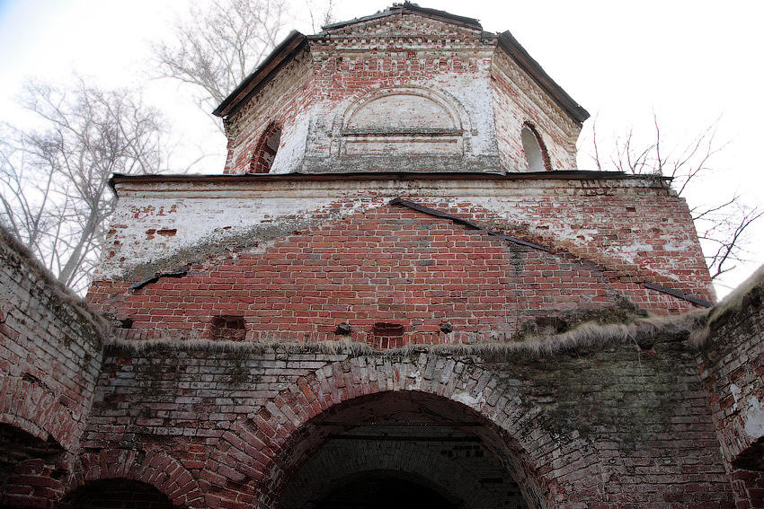 Церковь Казанской иконы Божией Матери, Юрьевское (Ростовский район, Ярославская область). архитектурные детали