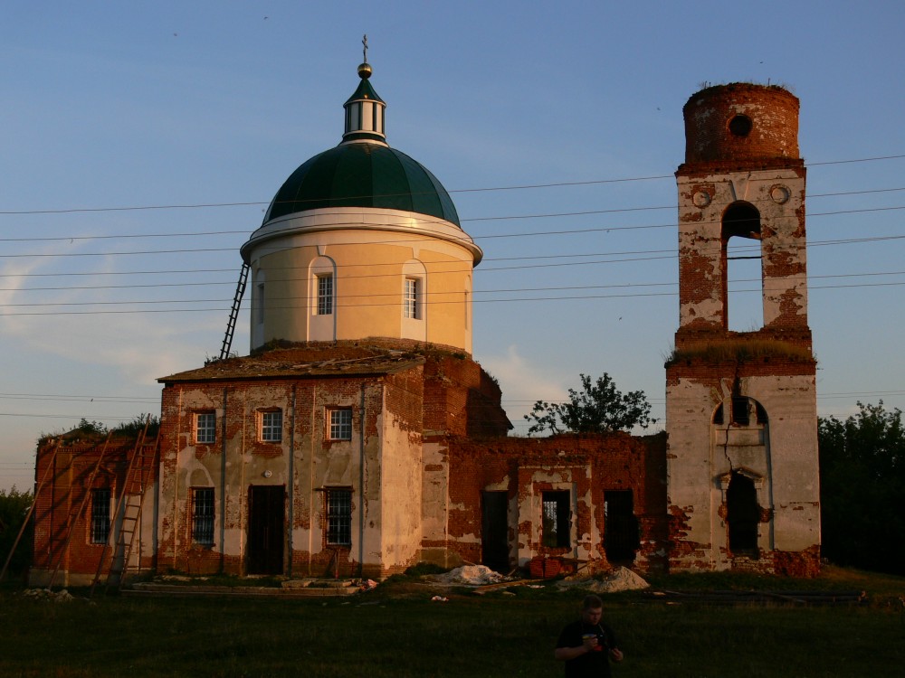 Церковь Богоявления Господня, Свишни (Долгоруковский район, Липецкая область). документальные фотографии, Храм во время реконструкции