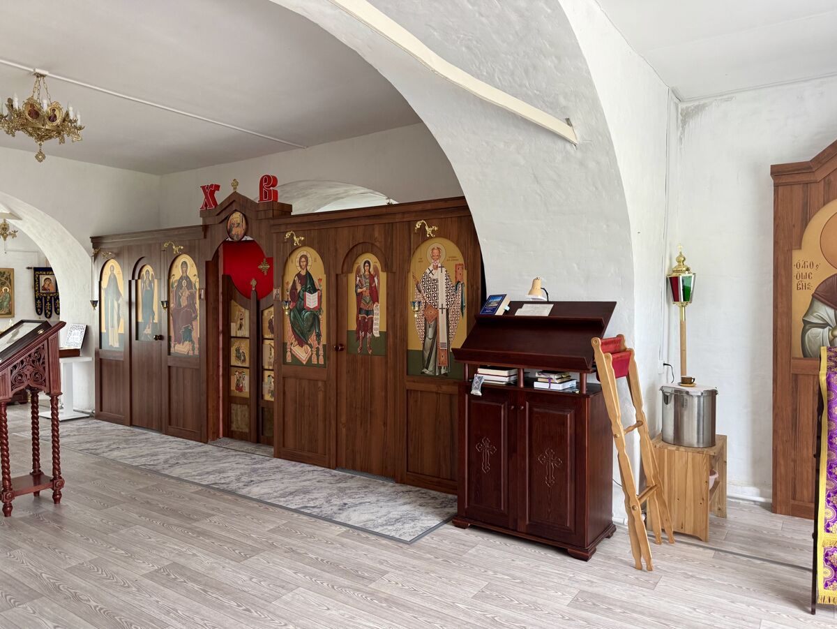 Александро-Ошевенский монастырь. Церковь Николая Чудотворца, Ошевенское (Каргопольский район, Архангельская область). интерьер и убранство, Интерьер, иконостас