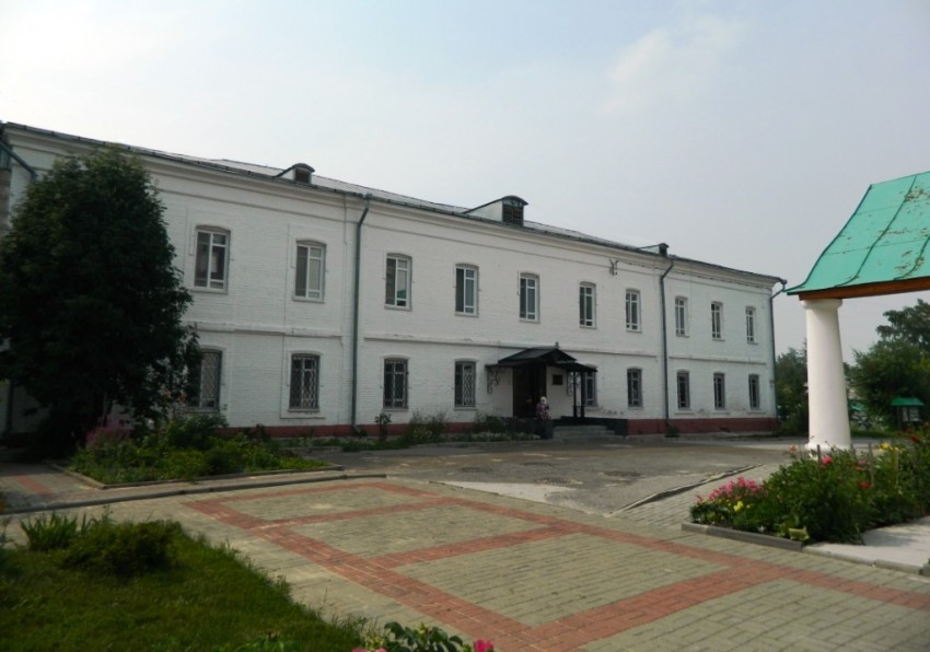 Монастырь келейный корпус