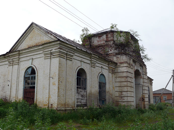 Церковь Покрова Пресвятой Богородицы, Ливенка (Павловский район, Воронежская область). общий вид в ландшафте