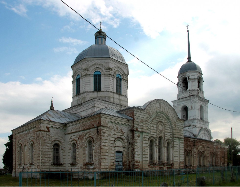 Каширское. Церковь Покрова Пресвятой Богородицы. фасады