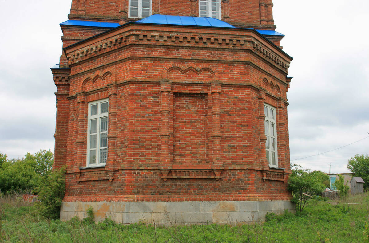 Церковь Покрова Пресвятой Богородицы, Бирюченское (Каширский район, Воронежская область). архитектурные детали, Апсида