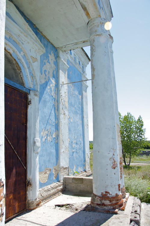 Церковь Казанской иконы Божией Матери, Владимировка (Лискинский район, Воронежская область). архитектурные детали