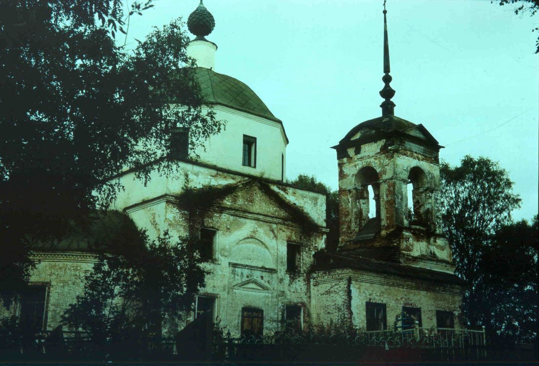 Церковь Спаса Преображения, Подосеново (Кимрский район и г. Кимры, Тверская область). фасады, 1994