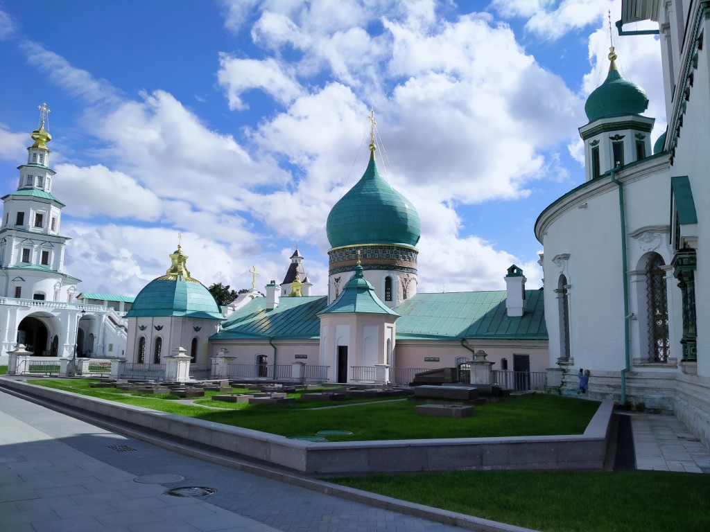 Воскресенский Новоиерусалимский монастырь. Церковь Константина и Елены, Истра (Истринский городской округ и ЗАТО Восход, Московская область). фасады