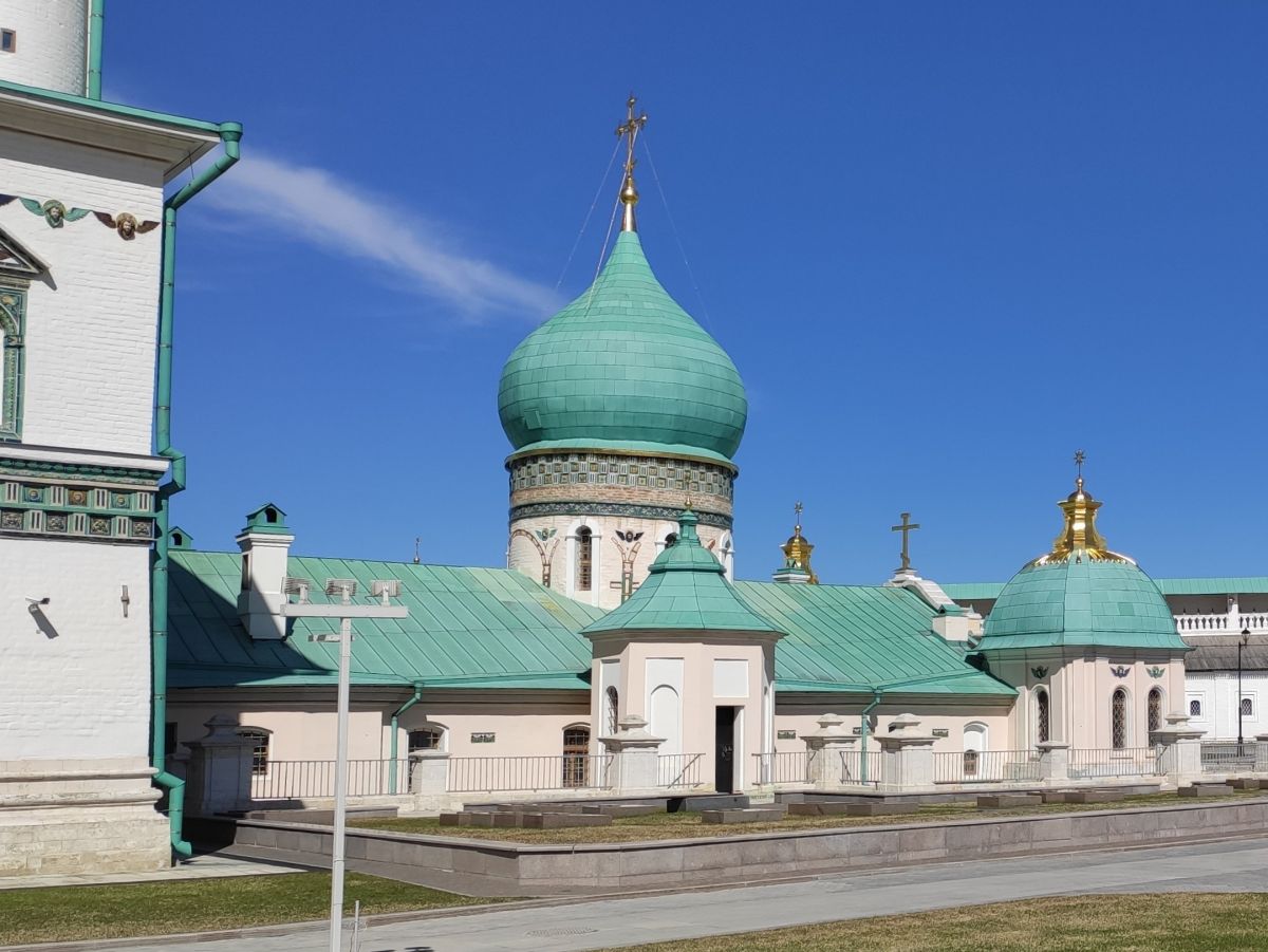Воскресенский Новоиерусалимский монастырь. Церковь Константина и Елены, Истра (Истринский городской округ и ЗАТО Восход, Московская область). фасады