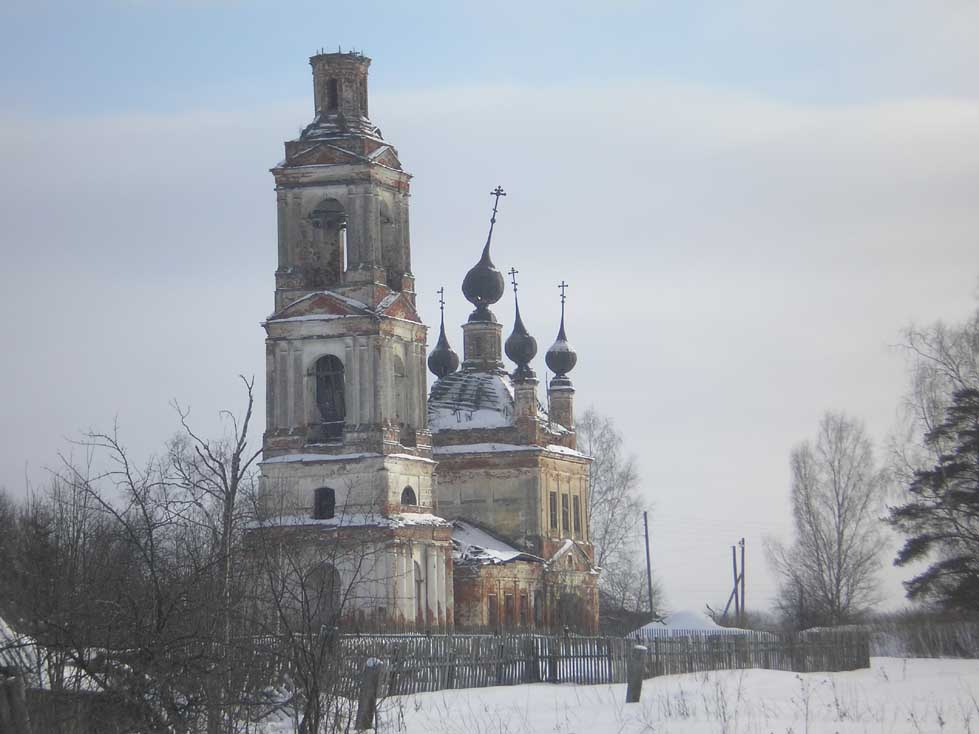 Церковь Покрова Пресвятой Богородицы, Покровское-на-Могзе (Борисоглебский район, Ярославская область). общий вид в ландшафте