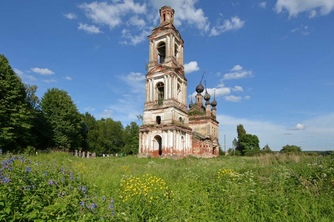 Церковь Покрова Пресвятой Богородицы, Покровское-на-Могзе (Борисоглебский район, Ярославская область). общий вид в ландшафте, Общий вид с юго-запада