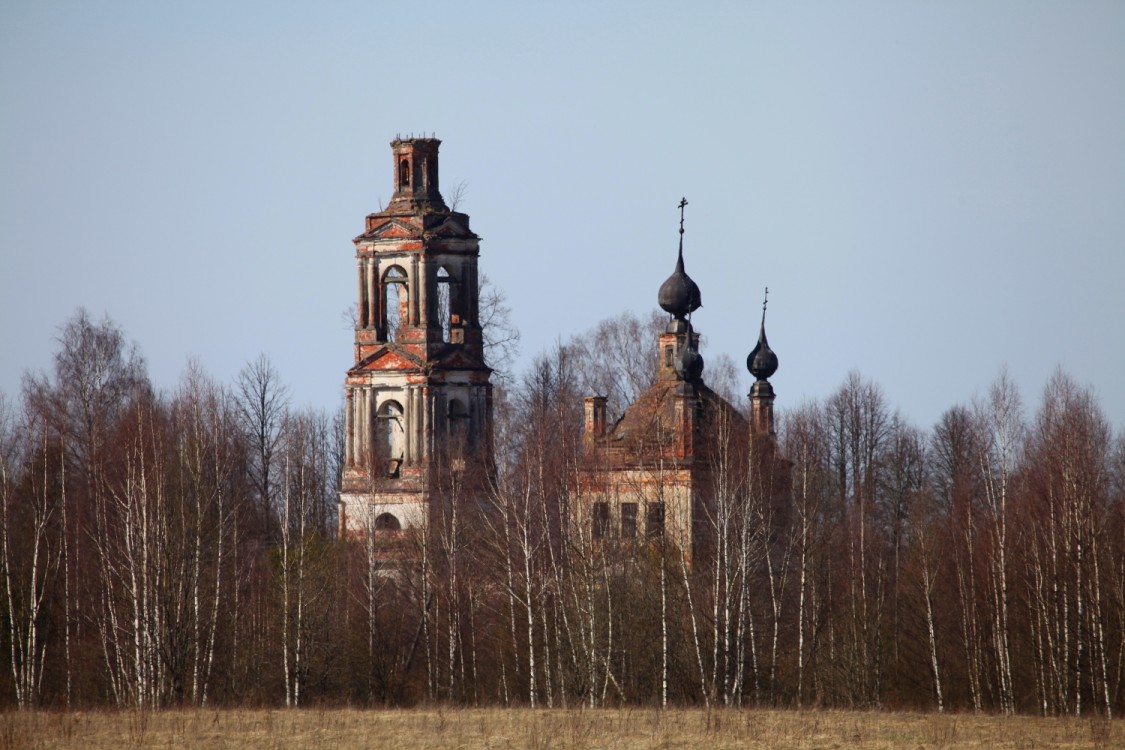 Церковь Покрова Пресвятой Богородицы, Покровское-на-Могзе (Борисоглебский район, Ярославская область). общий вид в ландшафте