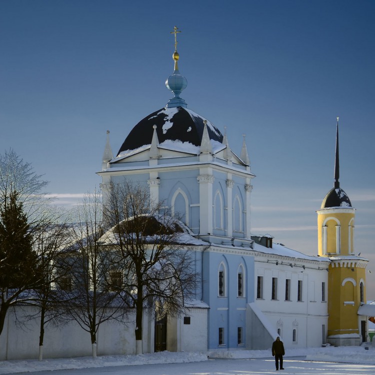 Коломна. Ново-Голутвин Троицкий монастырь. Церковь Покрова Пресвятой Богородицы. фасады