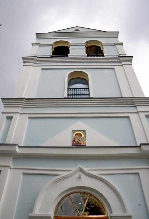 Павловск. Церковь Казанской иконы Божией Матери. фасады