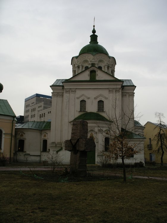 Церковь Николая Чудотворца (Николы Набережного), Подол (Подольский район, Украина, г. Киев). общий вид в ландшафте