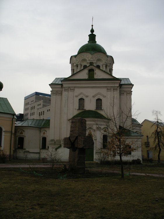 Киев. Церковь Николая Чудотворца (Николы Набережного). общий вид в ландшафте