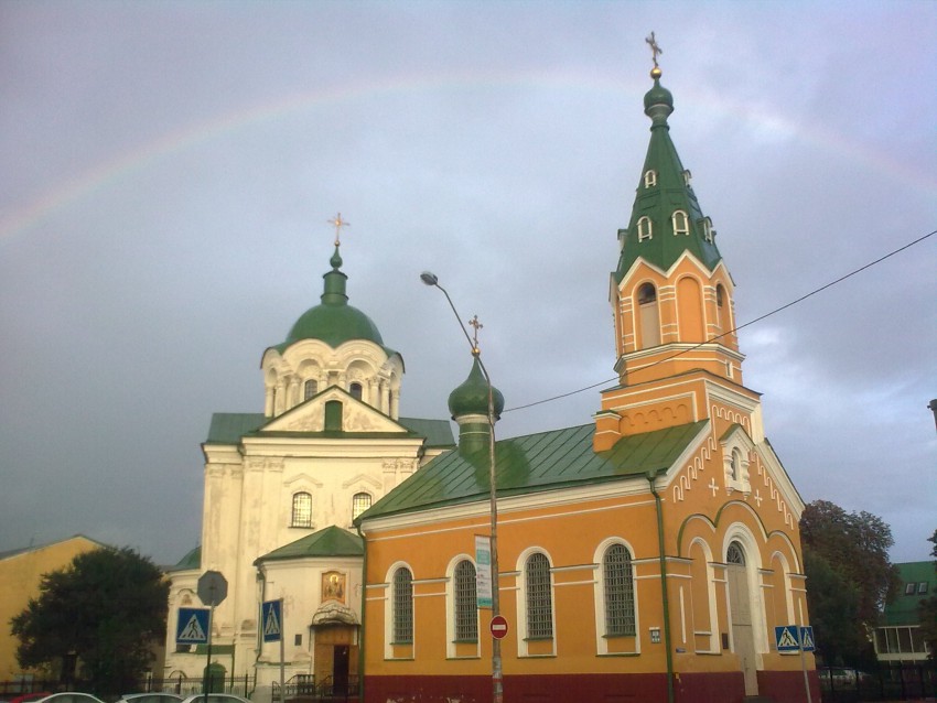 Киев. Церковь Николая Чудотворца (Николы Набережного). общий вид в ландшафте