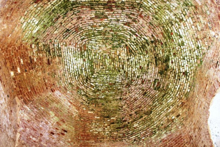 Церковь Воскресения Христова, Воскресенское (Дубровка) (Ферзиковский район, Калужская область). интерьер и убранство, Свод основного объема храма