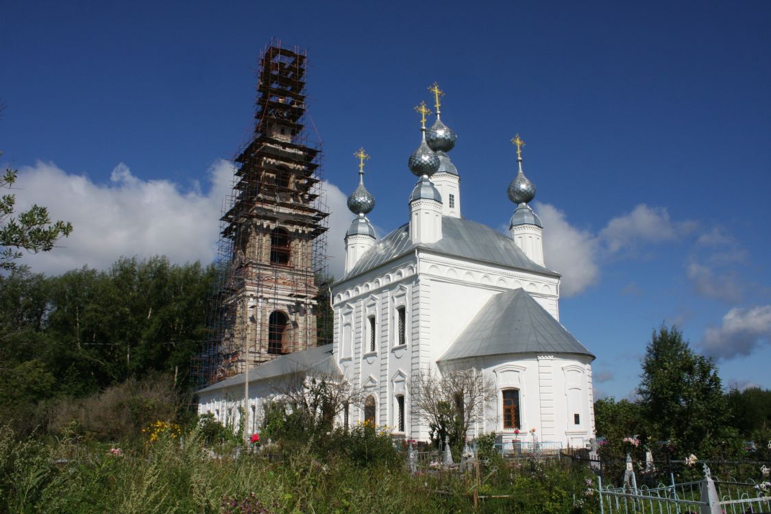 Церковь Покрова Пресвятой Богородицы, Покровское-на-Сити (Брейтовский район, Ярославская область). фасады