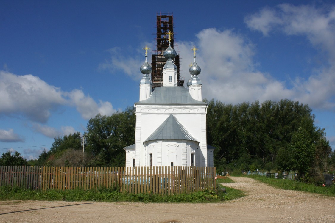 Церковь Покрова Пресвятой Богородицы, Покровское-на-Сити (Брейтовский район, Ярославская область). фасады