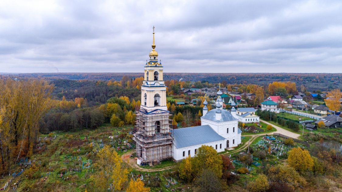 Церковь Покрова Пресвятой Богородицы, Покровское-на-Сити (Брейтовский район, Ярославская область). общий вид в ландшафте