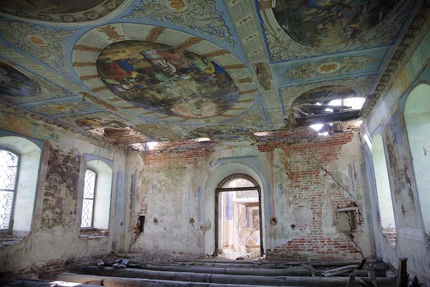 Церковь Троицы Живоначальной, Архангельское (Мышкинский район, Ярославская область). интерьер и убранство
