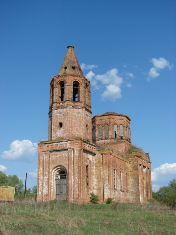 Церковь Успения Пресвятой Богородицы, Вербник (Хотынецкий район, Орловская область). общий вид в ландшафте