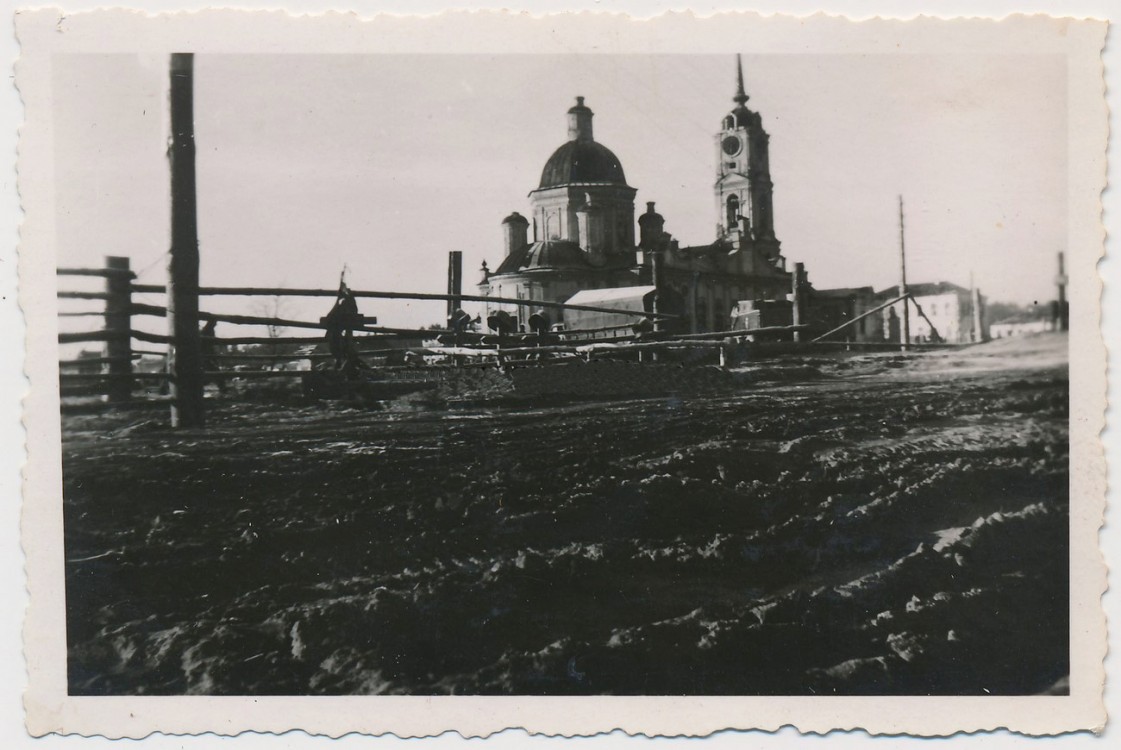 Собор Казанской иконы Божией Матери, Юхнов (Юхновский район, Калужская область). архивная фотография, Фото 1942 г. с аукциона e-bay.de
