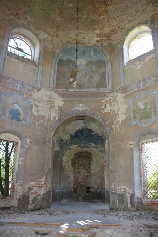 Церковь Троицы Живоначальной, Ржавец 2-й (Суворовский район, Тульская область). интерьер и убранство