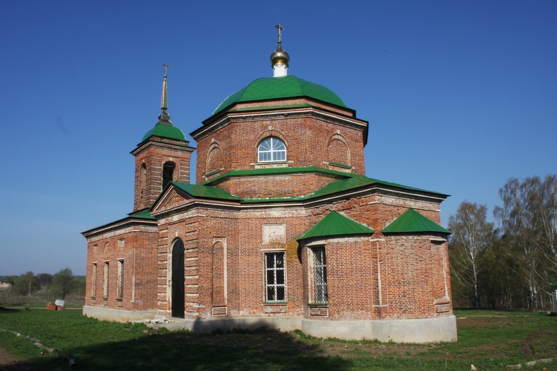 Церковь Троицы Живоначальной, Ржавец 2-й (Суворовский район, Тульская область). фасады
