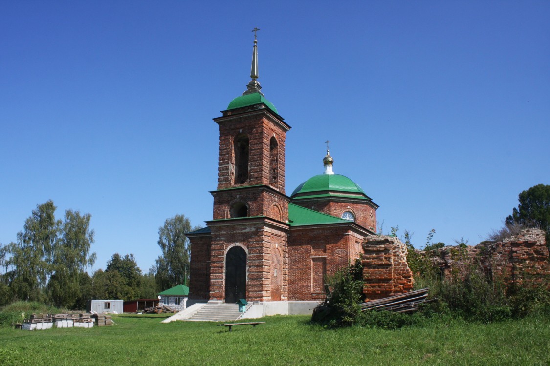 Церковь Троицы Живоначальной, Ржавец 2-й (Суворовский район, Тульская область). фасады
