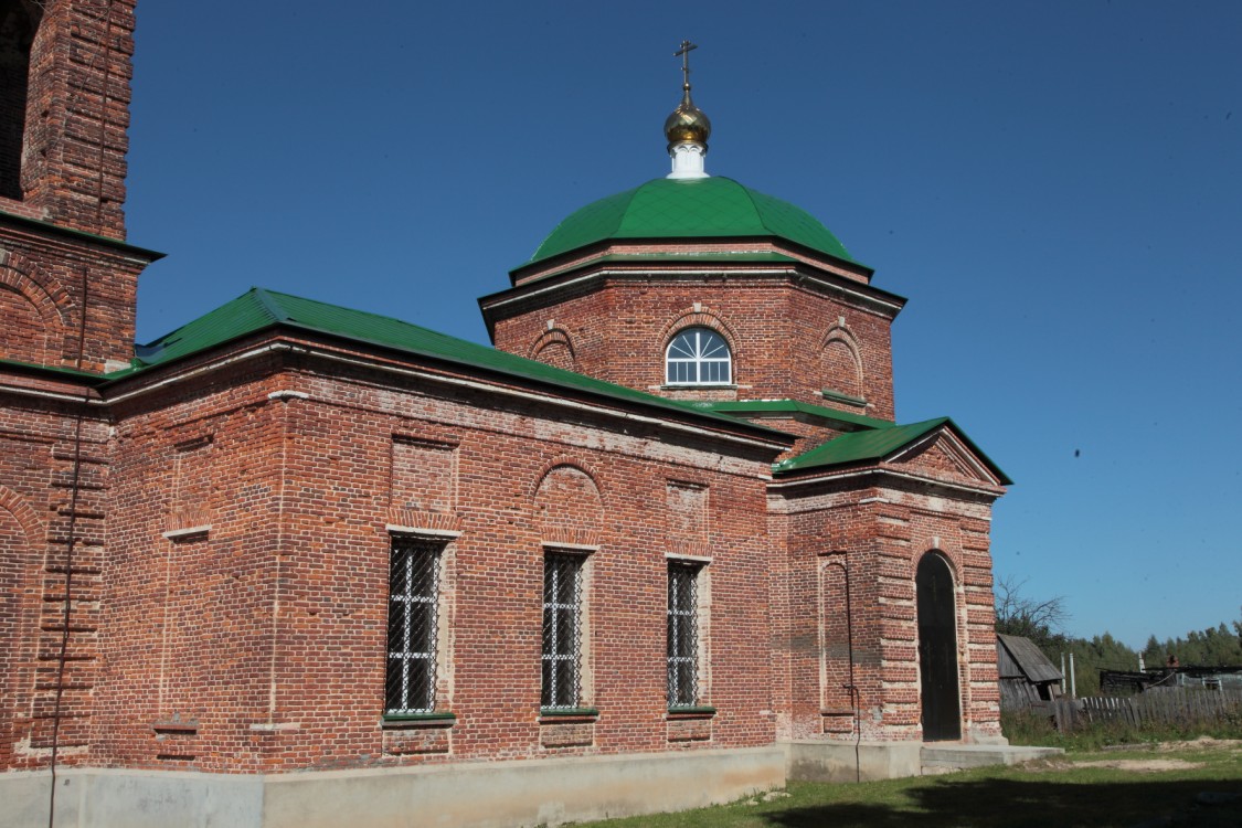 Церковь Троицы Живоначальной, Ржавец 2-й (Суворовский район, Тульская область). архитектурные детали